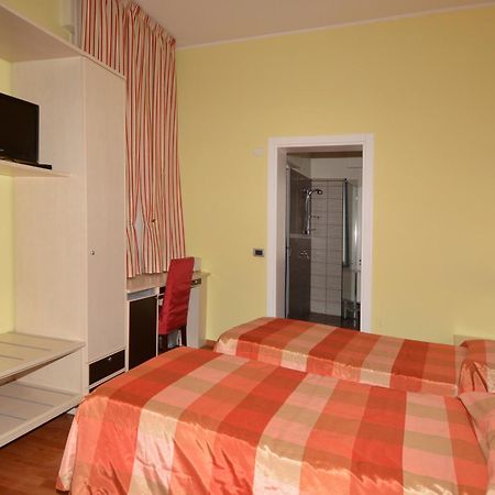 Albergo Cavallucci Sermide Exterior foto