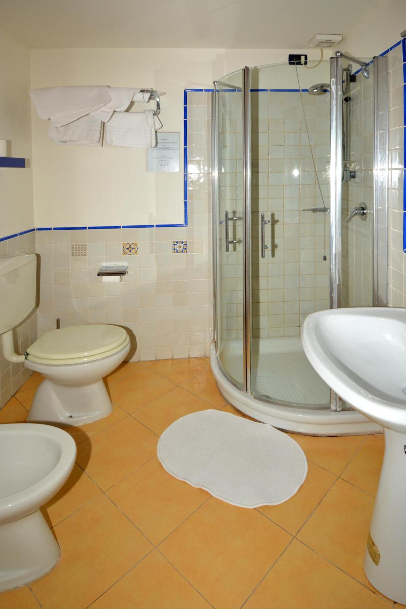 Albergo Cavallucci Sermide Exterior foto