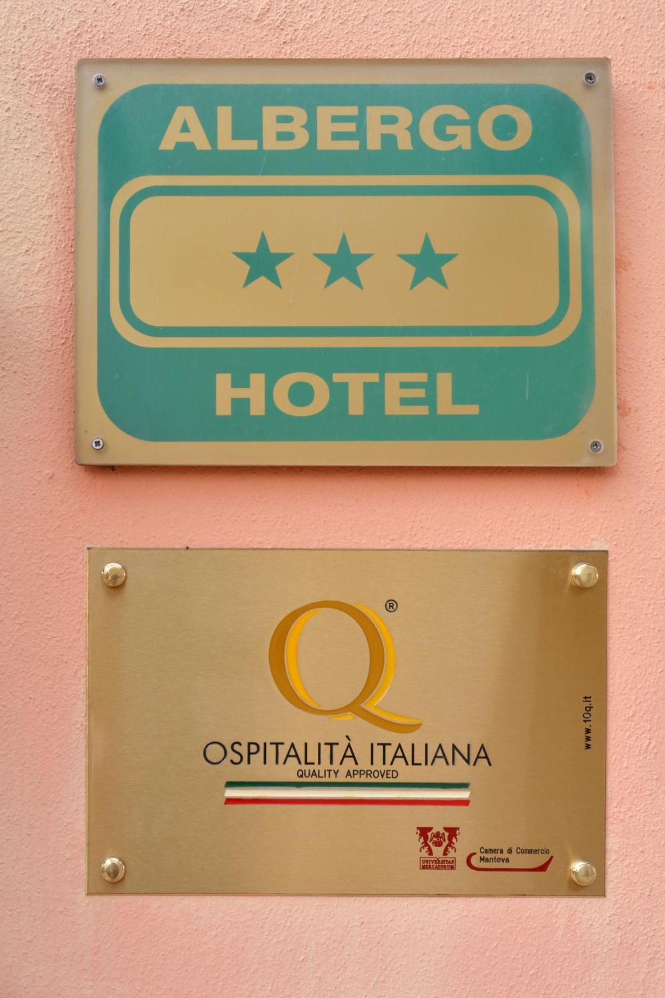 Albergo Cavallucci Sermide Exterior foto